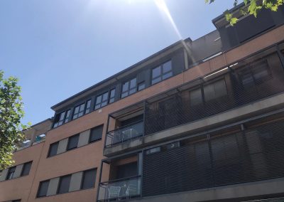 Cerramientos de terrazas, áticos, porches, naves con y sin estructura metálica, con ventanas de aluminio, de RPT o PVC, tragaluces de cristal. Cerramientos Castillo