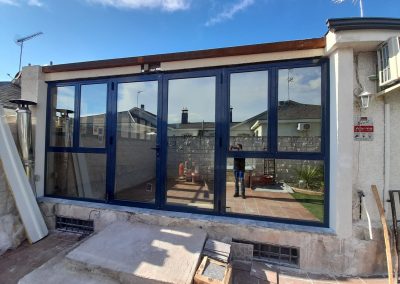 Pérgola y Cerramientos de terrazas, áticos, porches, naves con y sin estructura metálica, con ventanas de aluminio, de RPT o PVC, tragaluces de cristal. Cerrajería Castillo
