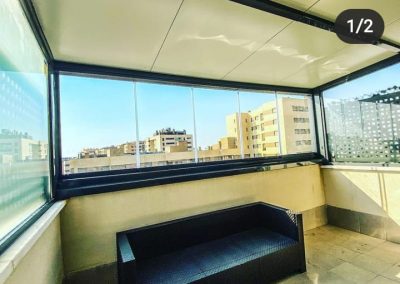 Cerramientos de terrazas, áticos, porches, naves con y sin estructura metálica, con ventanas de aluminio, de RPT o PVC, tragaluces de cristal. Cerrajería Castillo