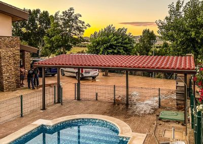 Cerramientos de terrazas, áticos, porches, naves con y sin estructura metálica, con ventanas de aluminio, de RPT o PVC, tragaluces de cristal