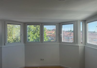 Cerramientos de terrazas, áticos, porches, naves con y sin estructura metálica, con ventanas de aluminio, de RPT o PVC, tragaluces de cristal